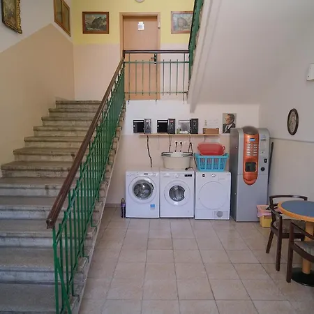 Velenje Ravne Sobe Vrtacnik D O O Apartment Sostanj