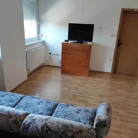 Διαμέρισμα Velenje Ravne Sobe Vrtacnik D O O Sostanj