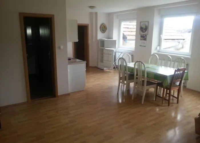 Apartamento Velenje Ravne Sobe Vrtacnik D O O Sostanj
