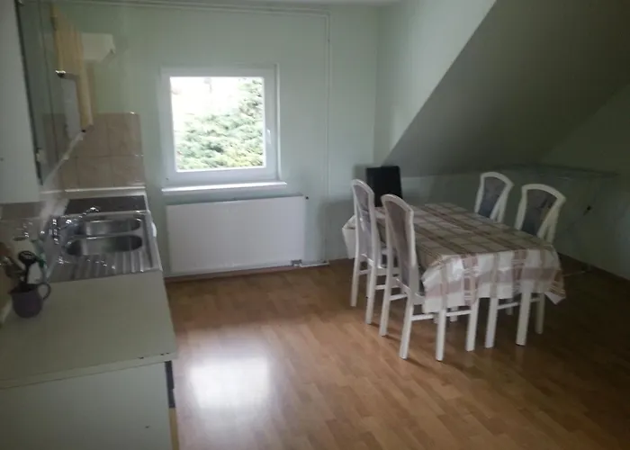 Velenje Ravne Sobe Vrtacnik D O O Apartamento